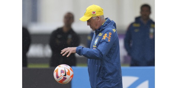 Brasileira herrijst onder leiding van Carlo Ancelotti Brasileira herrijst onder leiding van Carlo Ancelotti